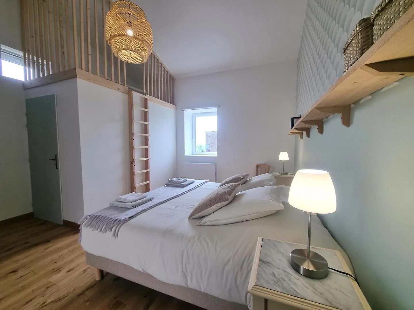 La Ferme Des Galoches Bed and Breakfast Villemontais