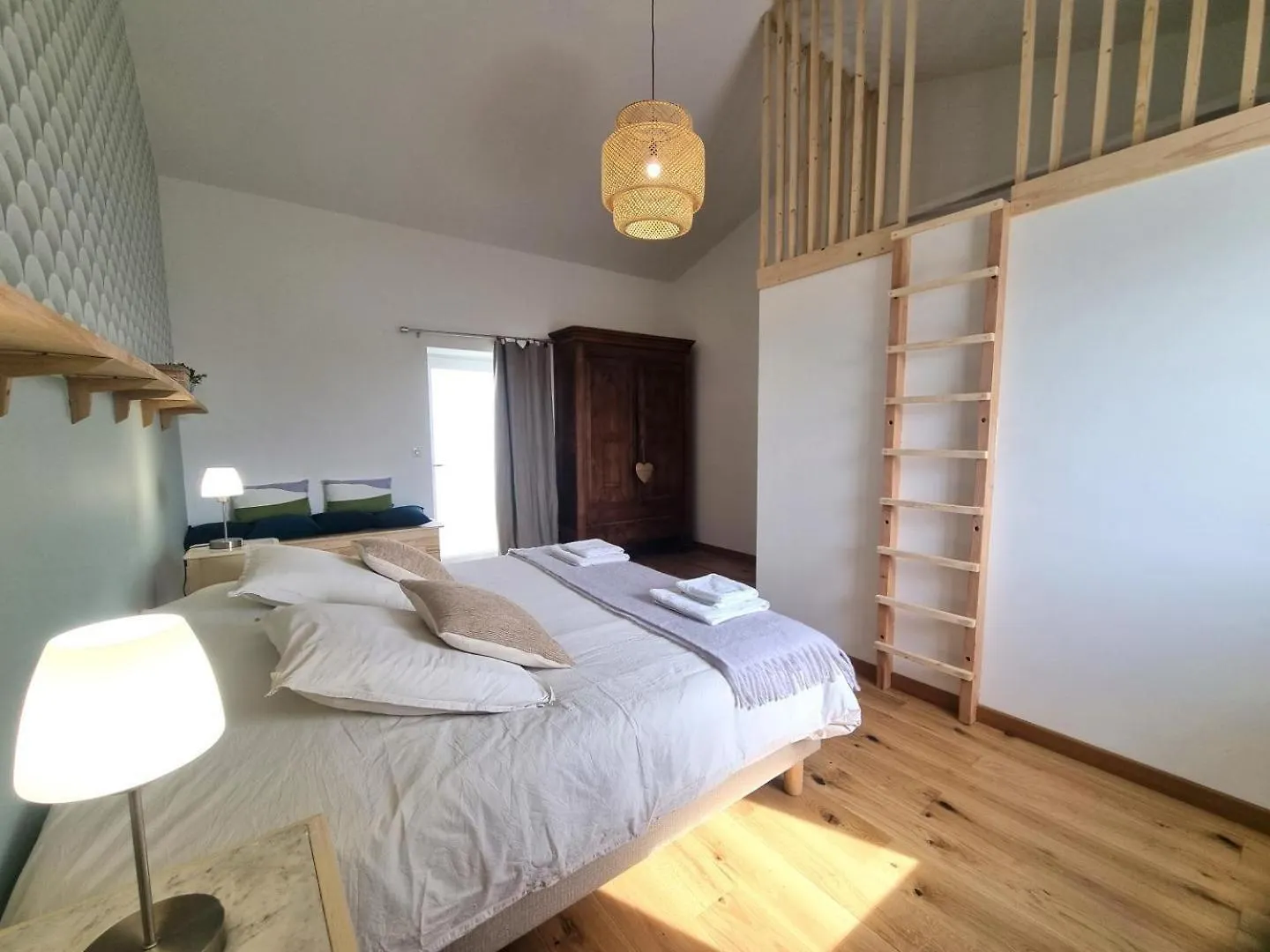 La Ferme Des Galoches Bed and Breakfast Villemontais 0*,